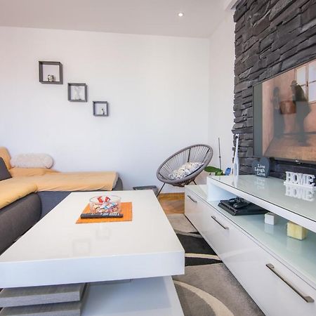 Ferienwohnung Apartman Petra Makarska Exterior foto
