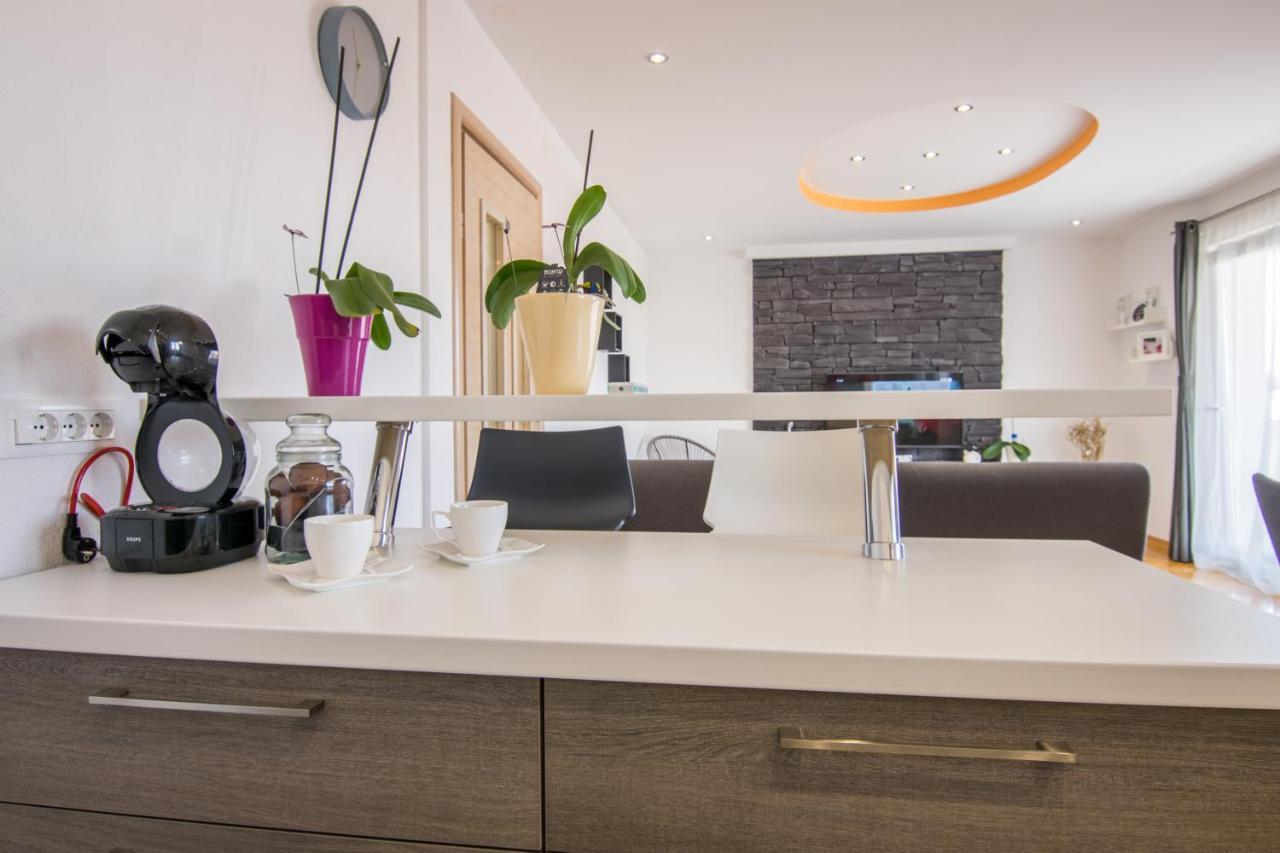 Ferienwohnung Apartman Petra Makarska Exterior foto