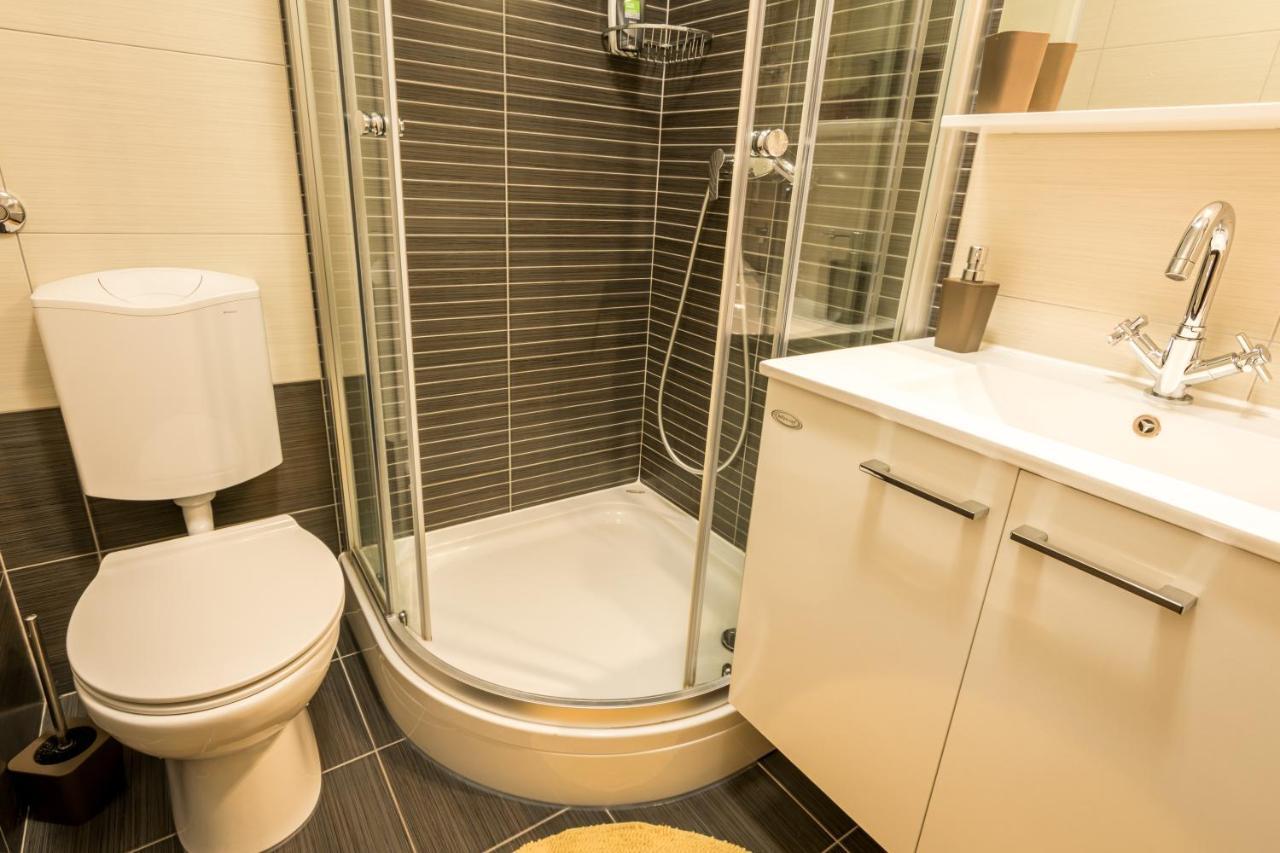 Ferienwohnung Apartman Petra Makarska Exterior foto
